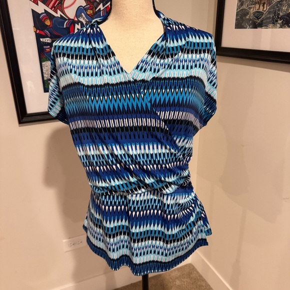 Laundry by Shelli Segal Wrap Top - Size L - Picture 1 of 1